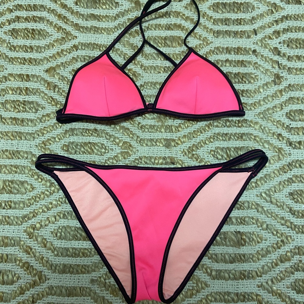Victoria’s Secret bikini set!